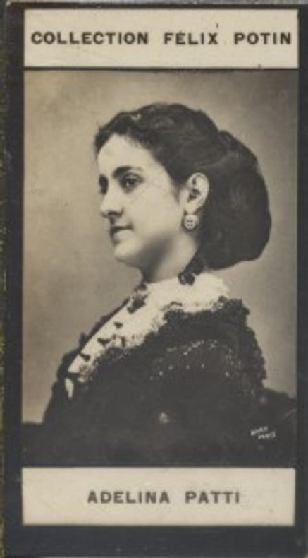 Photographie de la collection Félix Potin (4 x 7,5 cm) représentant : Adelina Patti, comédienne.. PATTI Adelina Photo Bary.