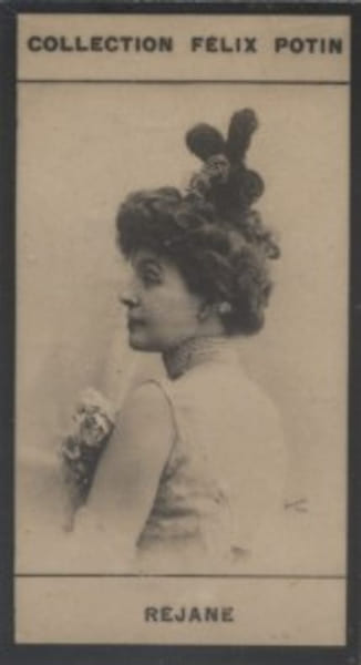 Photographie de la collection F&eacute;lix Potin (4 x 7,5 cm) repr&eacute;sentant : Gabrielle R&eacute;jane, com&eacute;dienne.. REJANE Gabrielle-Charlotte. 