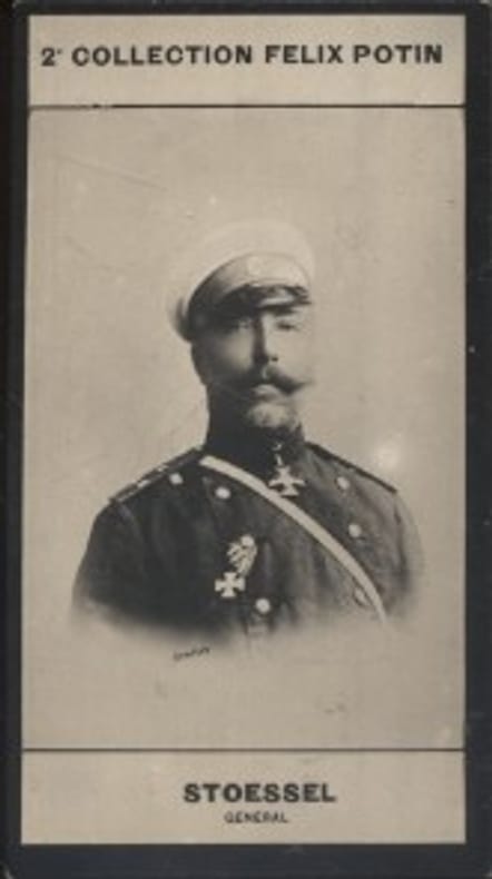 Photographie de la collection Félix Potin (4 x 7,5 cm) représentant : Général Michel Stoessel.. STOESSEL Michel-Ivanovitch - (Photo de la 2e ...