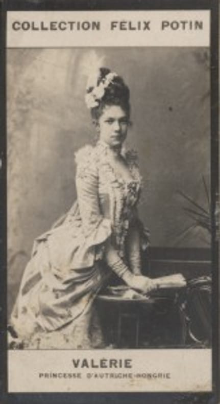 Photographie de la collection Félix Potin (4 x 7,5 cm) représentant : Valérie - Princesse d'Autriche-Hongrie.. VALERIE (Princesse d'Autriche-Hongrie) 
