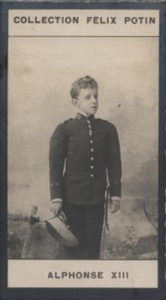 Photographie de la collection F&eacute;lix Potin (4 x 7,5 cm) repr&eacute;sentant : Alphonse XIII. Roi d'Espagne.. ALPHONSE XIII 