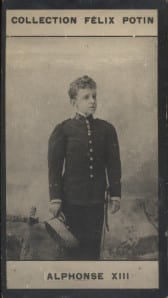 Photographie de la collection Félix Potin (4 x 7,5 cm) représentant : Alphonse XIII. Roi d'Espagne.