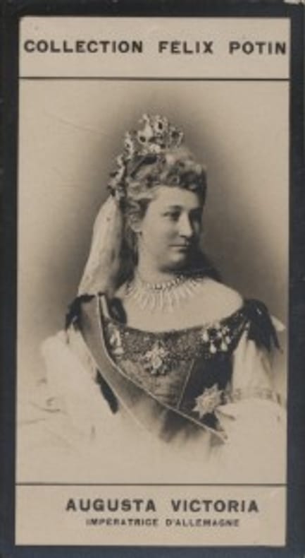 Photographie de la collection Félix Potin (4 x 7,5 cm) représentant : Augusta Victoria - Impératrice d'Allemagne. AUGUSTA VICTORIA - Impératrice ...