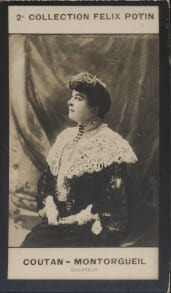 Photographie de la collection F&eacute;lix Potin (4 x 7,5 cm) repr&eacute;sentant : Laure Coutan-Montorgueil, sculpteur.. COUTAN-MONTORGUEIL (Laure) - (Photo de la ...