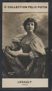Photographie de la collection F&eacute;lix Potin (4 x 7,5 cm) repr&eacute;sentant : Mademoiselle Legault, com&eacute;dienne.. LEGAULT (Marie-Fran&ccedil;oise) - (Photo de la 2e ...