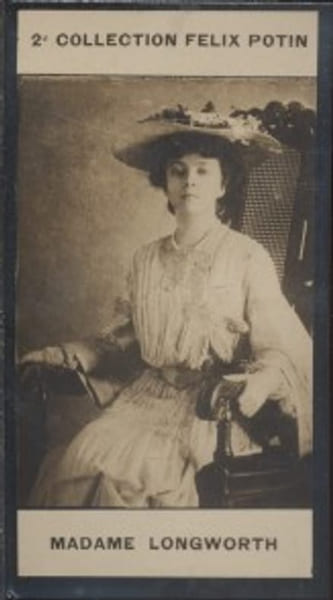Photographie de la collection F&eacute;lix Potin (4 x 7,5 cm) repr&eacute;sentant : Alice Longworth, n&eacute;e Roosevelt.. LONGWORTH (Alice) - (Photo de la 2e collection ...