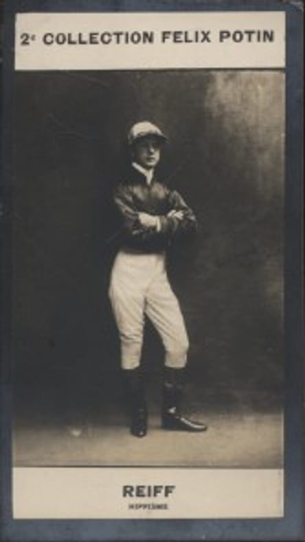 Photographie de la collection Félix Potin (4 x 7,5 cm) représentant : John Reiff, jockey.. REIFF John-William - (Photo de la 2e collection Félix ...