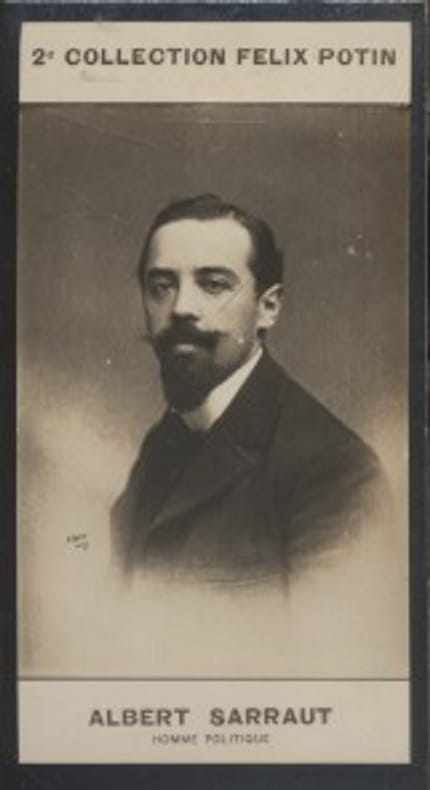 Photographie de la collection Félix Potin (4 x 7,5 cm) représentant : Albert Sarraut, homme politique.. SARRAUT Albert - (Photo de la 2e collection ...