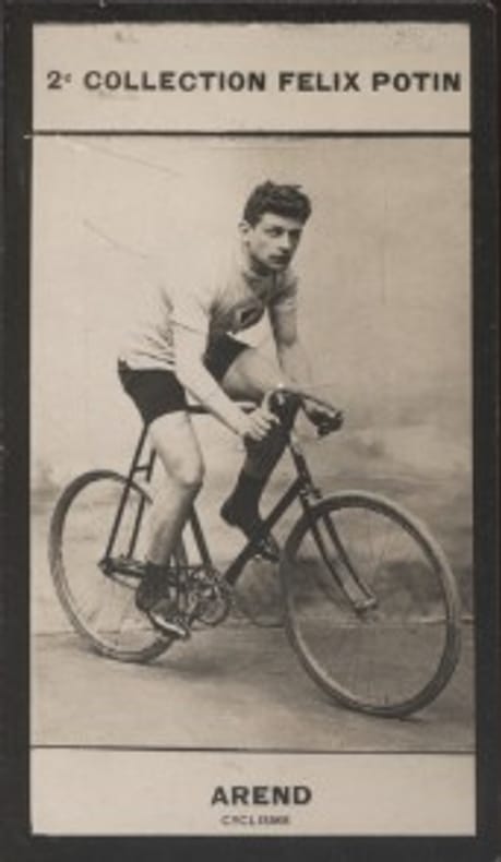 Photographie de la collection Félix Potin (4 x 7,5 cm) représentant : Willy Arend, coureur cycliste.. AREND (Willy) - (Photo de la 2e collection Félix ...