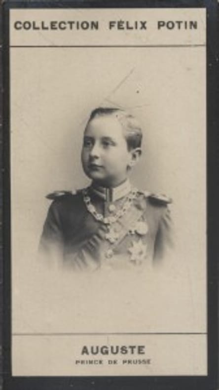 Photographie de la collection Félix Potin (4 x 7,5 cm) représentant : Auguste - Prince de Prusse.. AUGUSTE - Prince de Prusse 