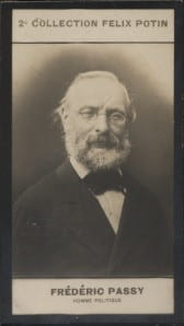 Photographie de la collection Félix Potin (4 x 7,5 cm) représentant : Frédéric Passy, homme politique.