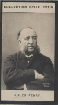 Photographie de la collection Félix Potin (4 x 7,5 cm) représentant : Jules Ferry, homme politique.. FERRY (Jules) Photo Eugène Pirou.