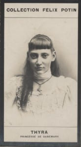 Photographie de la collection F&eacute;lix Potin (4 x 7,5 cm) repr&eacute;sentant : Thyra - Princesse de Danemark.. THYRA (Princesse de Danemark) 