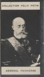 Photographie de la collection Félix Potin (4 x 7,5 cm) représentant : Général Faidherbe.