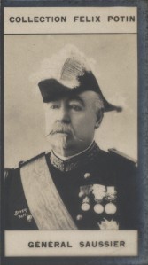 Photographie de la collection Félix Potin (4 x 7,5 cm) représentant : Général Félix Saussier.. SAUSSIER Félix Photo Boyer.