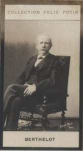 Photographie de la collection Félix Potin (4 x 7,5 cm) représentant : Marcelin Berthelot (Chimiste).