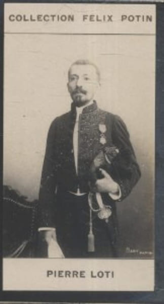 Photographie de la collection F&eacute;lix Potin (4 x 7,5 cm) repr&eacute;sentant : Pierre Loti, &eacute;crivain.. LOTI (Pierre) Photo Bary.