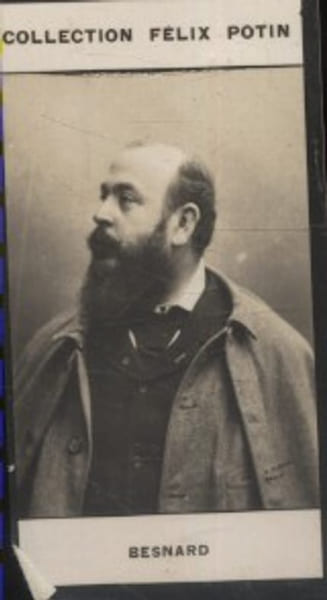 Photographie de la collection F&eacute;lix Potin (4 x 7,5 cm) repr&eacute;sentant : Albert Besnard, peintre.. BESNARD (Albert) 