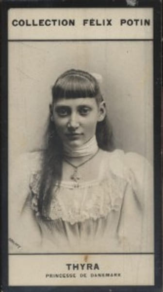 Photographie de la collection F&eacute;lix Potin (4 x 7,5 cm) repr&eacute;sentant : Thyra - Princesse de Danemark.. THYRA (Princesse de Danemark) 