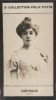 Photographie de la collection Félix Potin (4 x 7,5 cm) représentant : Amélie Diéterle, artiste lyrique.. DIETERLE ( Amélie) - (Photo de la 2e ...
