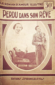 Perdu dans son rêve.