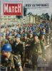 Paris Match N° 400 : Les casques bleus de la paix en couverture (nouvel uniforme). Peter Townsend - Jeux olympiques de Melbourne - Chasse à courre à ...