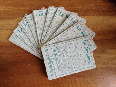 Revue LA MONTAGNE. année 1926. brochée. du N° 188 de janvier 1926 au N° 197 de décembre 1926. soit 10 fascicules mensuels brochés . ( le N° 194 représente les mois de Juillet à Septembre 1926 ).  COMPLET.                    