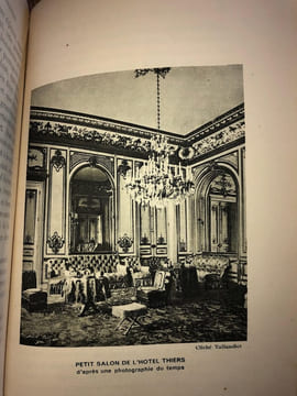 CENACLES ET VIEUX LOGIS PARISIENS. ( Collection La France et la Vie d'Autrefois ). JARRY Paul.