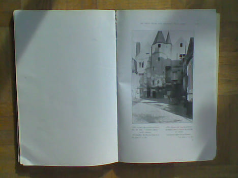 Du Vieux Tours aux Châteaux de la Loire. MALOREY H.