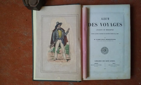 Album des voyages anciens et modernes - Edition illustrée de portraits des différents peuples de la terre
. JOUHANNEAUD Paul (Abbé)