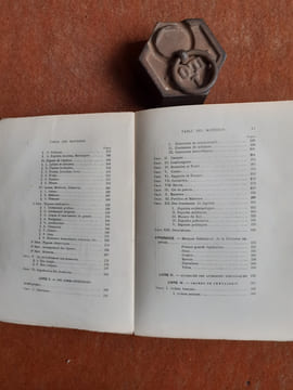Abrégé méthodique de la science des Armoiries
. MAIGNE