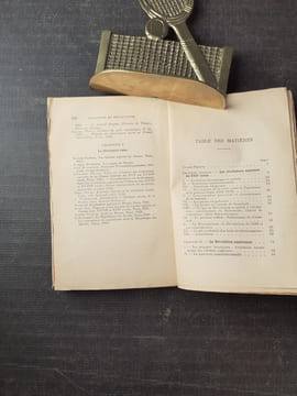 Evolution et Révolutions. Les Révolutions anglaises du XVIIe siècle - La Révolution américaine - La Révolution française - Les Révolutions du XIXe ...