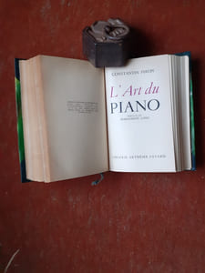 Honegger et son œuvre. Du Scherzo des "Pièces pour piano" (1910) à la "Symphonie liturgique" (1946) / L'Art du piano (Préface de Marguerite Long)
