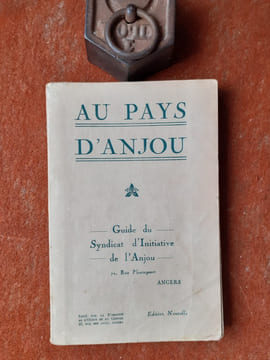 Au Pays d'Anjou - Guide du Syndicat d'initiative de l'Anjou
. BAROT Louis (préface de)
