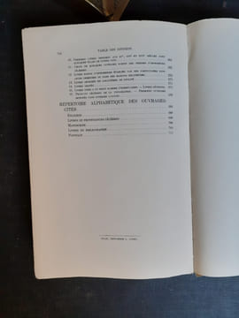 La bibliothèque de l'Amateur. Guide sommaire à travers les livres les plus estimés
. RAHIR Edouard