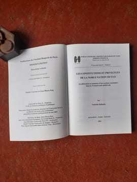 Les constitutions et privilèges de la noble Nation Sicule - Acculturation et maintien d'un système coutumier dans la Transylvanie médiévale
. ...