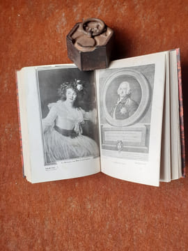 Madame Du Barry
. PIDANSAT (Anecdotes de) - FAVROLLE (Mémoires de) 
