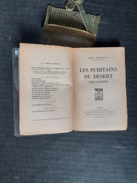 Les puritains du désert (Sud-algérien)
. CHEVRILLON André