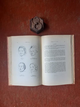 Quinze leçons de morpho-psychologie - Avec 80 portraits de A. Protopazzi
. CORMAN Louis (Dr)