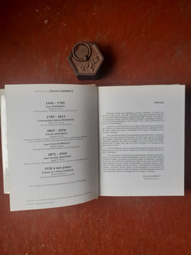 Histoire de l'Officier français des origines à nos jours
. BODINIER Gilbert - CARLES Pierre - CHAGNIOT Jean - CROUBOIS Claude - JAUFFRET Jean-Charles ...