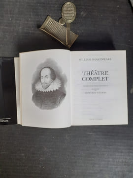 Théâtre complet - Illustré de 318 gravures sur bois. Texte intégral
. SHAKESPEARE William