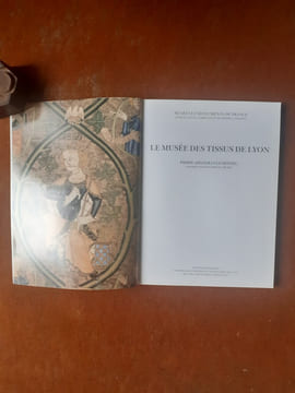 Le musée des Tissus de Lyon
. ARIZZOLI-CLEMENTEL Pierre