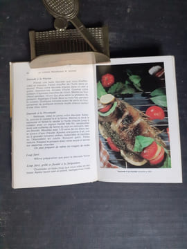 La véritable cuisine provençale et niçoise - 600 recettes authentiques
. ESCUDIER Jean-Noël
