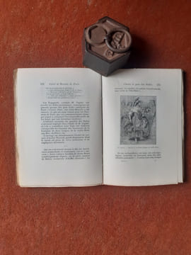 Coins et recoins de Paris - Les filles du Topol. Les maisons de rendez-vous à Montmartre. Phénomène de Montparnasse. Adieux à la place Maubert. ...