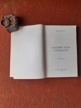 L'Algérie dans l'antiquité.
. KADDACHE Mahfoud