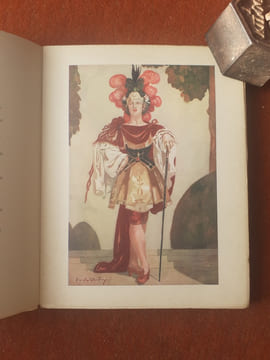 Histoire de l'Opéra d'Alger. Épisodes de la vie théâtrale algéroise 1830-1940.
. ARNAUDIES Fernand