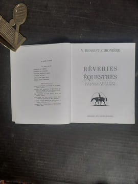 Rêveries équestres - 150 croquis légendés pour une sélection de problèmes équestres. 8 hors-texte en couleurs
. BENOIST-GIRONIERE Yves