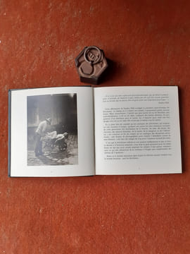 Petit catalogue des fétichismes
. BOURGERON Jean-Pierre / HALL Stanley
