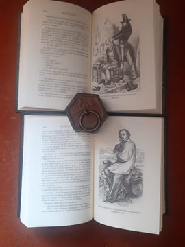 Les Mystères de Paris - Tomes 1, 2, 3, 4
. SUE Eugène