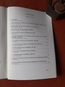 Regards sur l'aviation militaire française en Indochine (1940-1954) - Recueil d'articles et état des sources
. Collectif